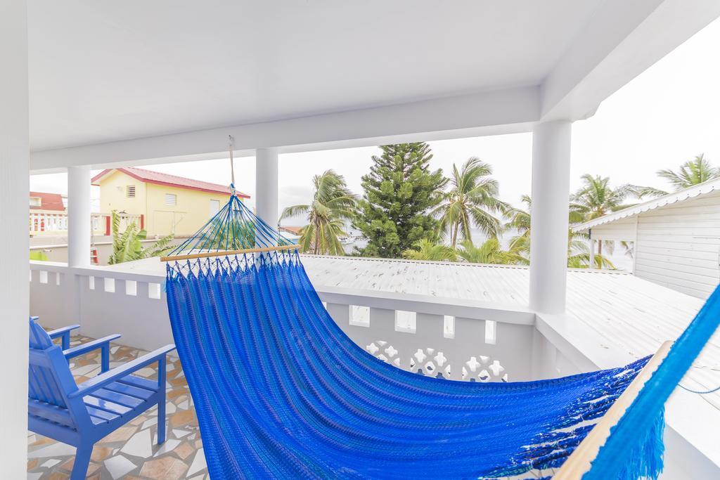 Casa Brisa Guest House Сан Педро Екстериор снимка
